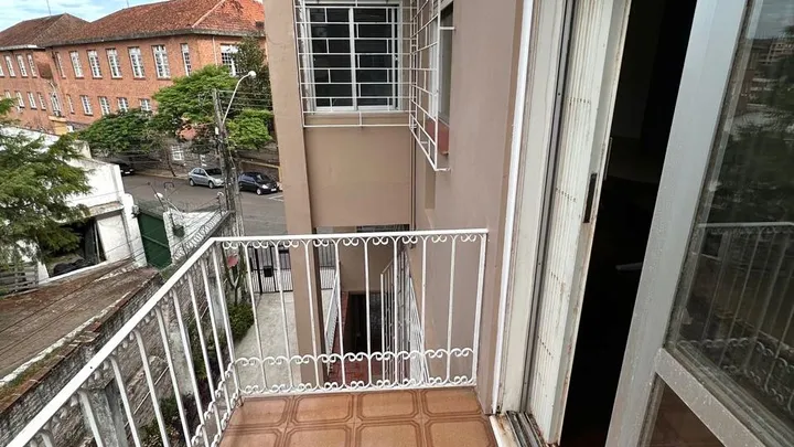 Apartamento 03 dormitórios central com garagem