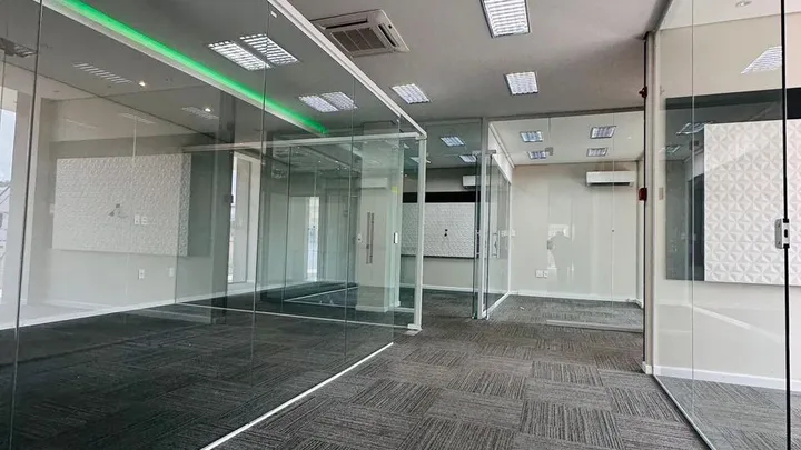 Sala comercial com 200m2