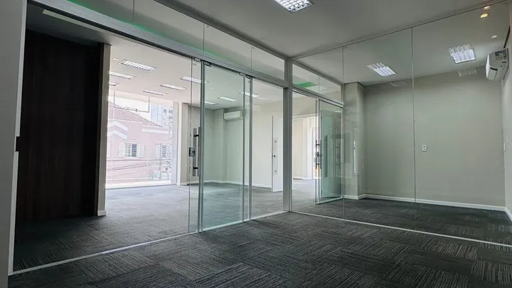 Sala comercial com 200m2