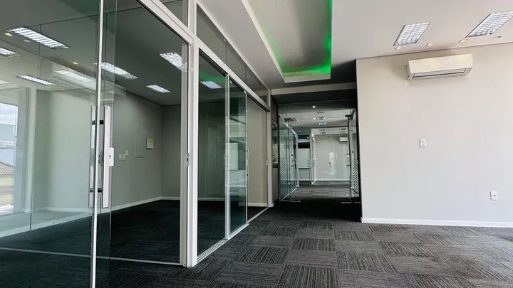 Sala comercial com 200m2