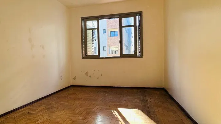Apartamento 03 dormitórios 02 banheiros