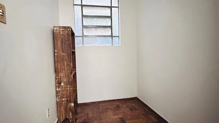 Apartamento 03 dormitórios 02 banheiros