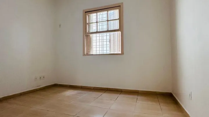 Sala comercial central