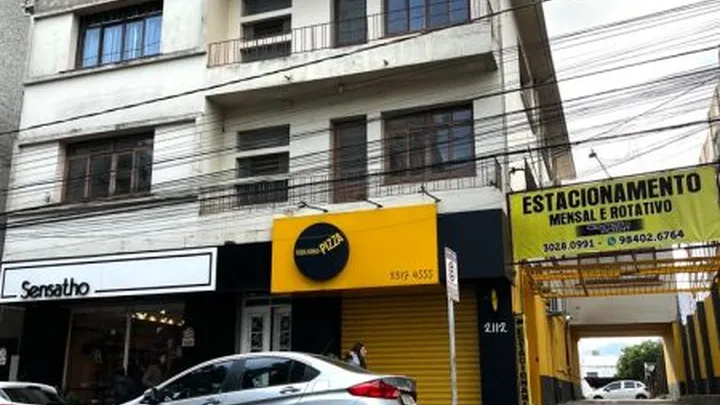 Apartamento 4 dormitórios com garagem