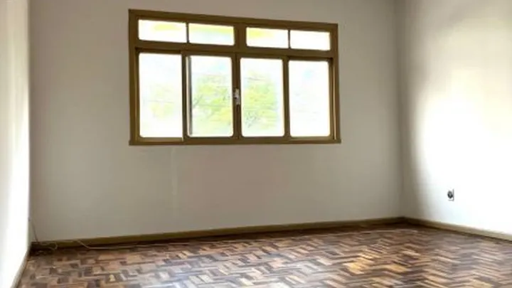 Apartamento 4 dormitórios com garagem