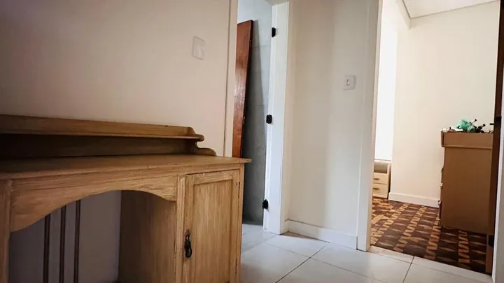 Apartamento 01 dormitório semimobiliado