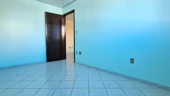 Apartamento 02 dormitórios central