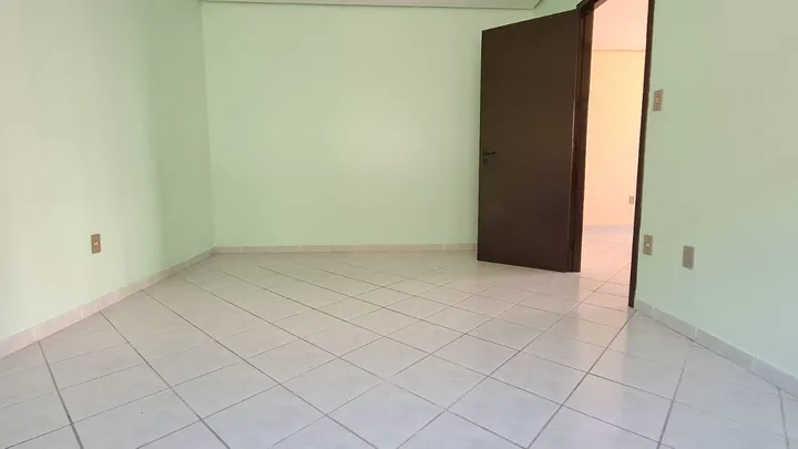 Apartamento 02 dormitórios central