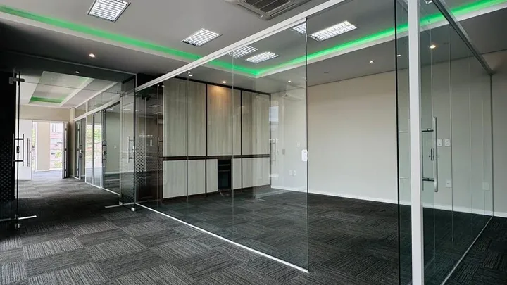 Sala comercial com 200m2