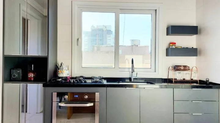 Apartamento 03 dormitórios com garagem