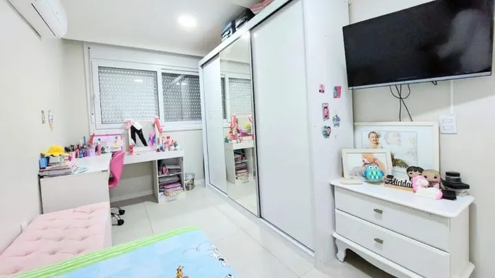 Apartamento 03 dormitórios com garagem