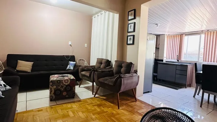 Apartamento 2 dormitórios com garagem