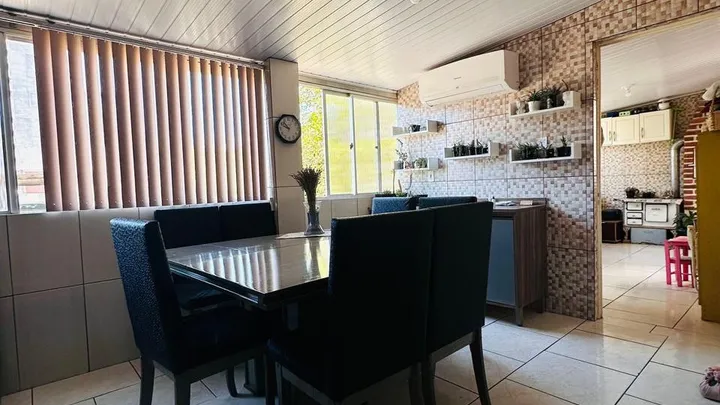Apartamento 2 dormitórios com garagem