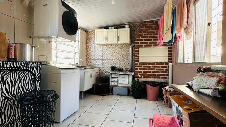 Apartamento 2 dormitórios com garagem