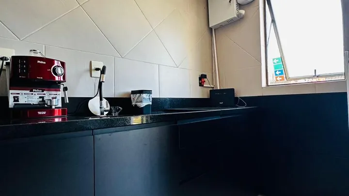 Apartamento 2 dormitórios com garagem