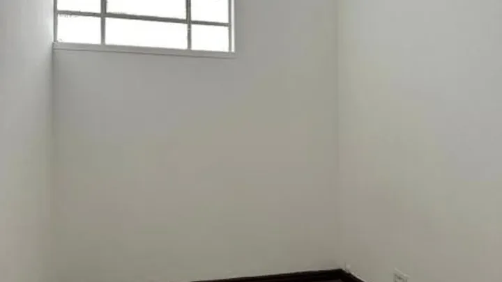 Apartamento 02 dormitórios com dependência central