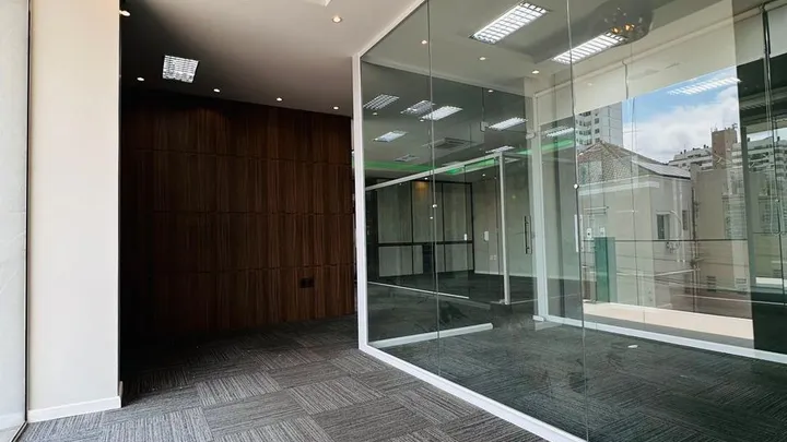 Sala comercial com 200m2