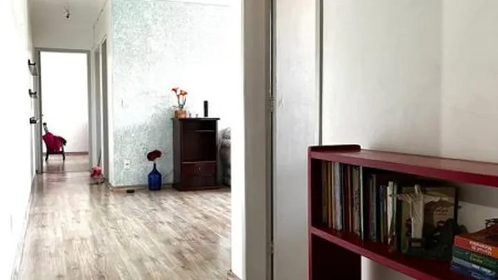Apartamento 2 dormitórios com sacada