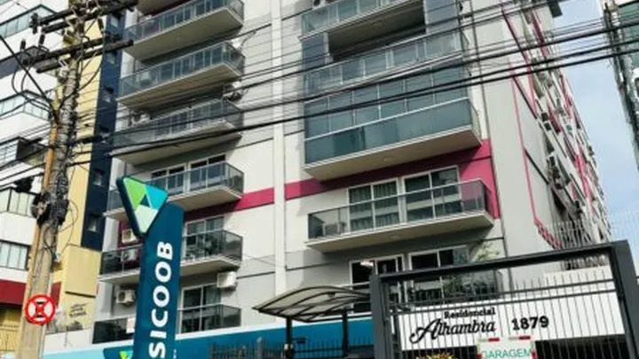Apartamento 04 Dormitórios
