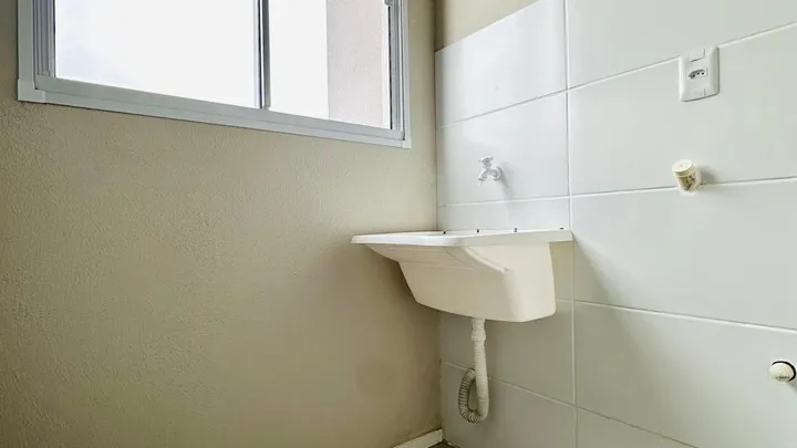 Apartamento 02 dormitório com estacionamento