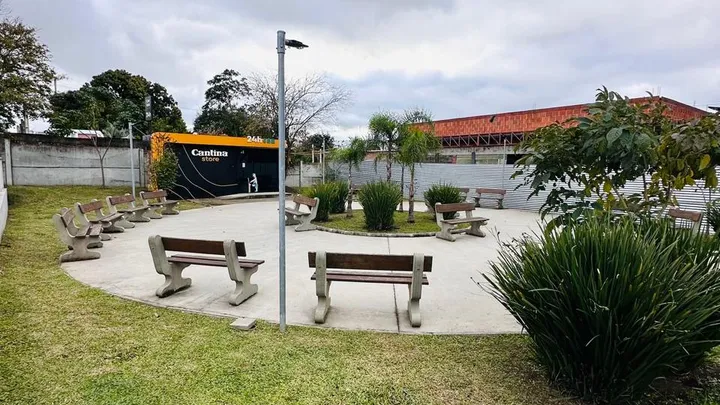 Apartamento 02 dormitório com estacionamento