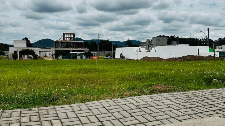 Lote no condomínio Cidade Universitária