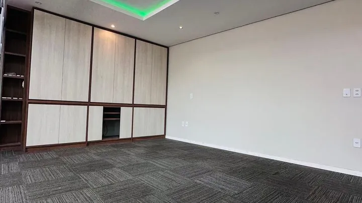 Sala comercial com 200m2