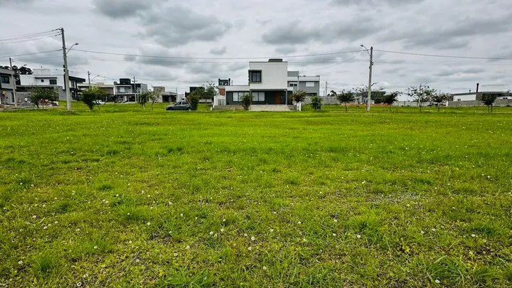 Lote no condomínio Cidade Universitária