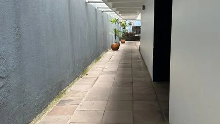 Apartamento 2 dormitórios com garagem