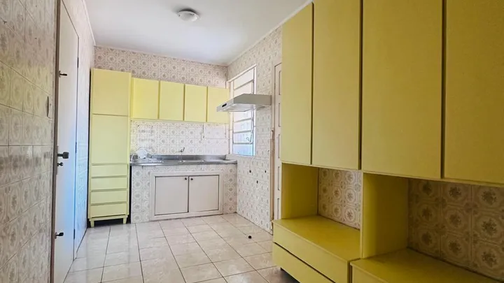 3 quartos 2 banheiros Apartamento