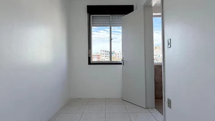 Apartamento 02 Dormitórios 02 Banheiros