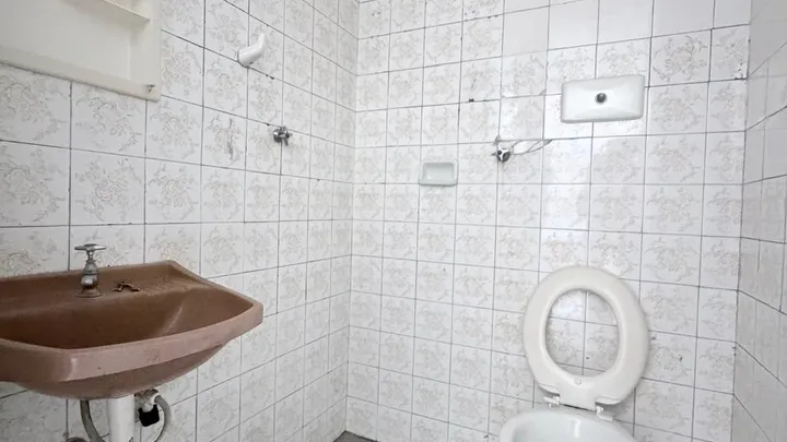 Apartamento de fundos para locação