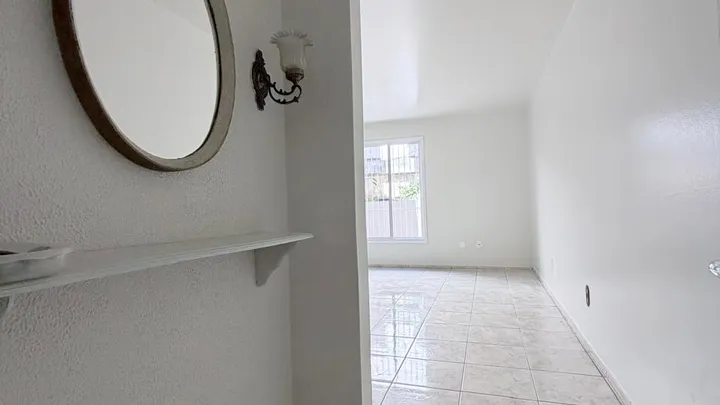Apartamento de fundos para locação