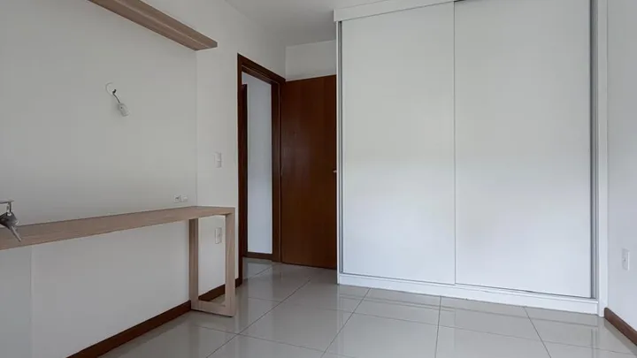 1 quarto 1 banheiro Apartamento semimobilhado